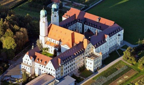 Gaestehaus Schweiklberg วิลส์โฮเฟน อัน แดร์โดเนา ภายนอก รูปภาพ